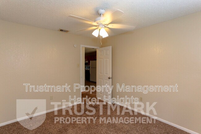 Building Photo - 2110 El Dorado Dr