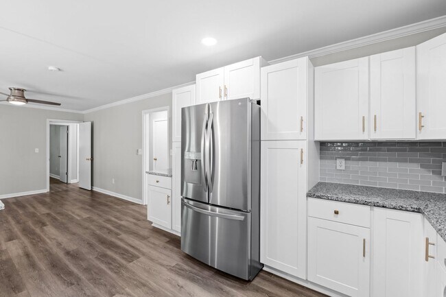 Building Photo - Charming, Newly Remodeled 3 BR, 1.5 BA Home with Fenced Yard on Large Private Lot