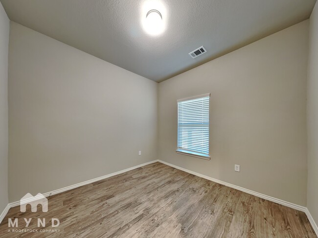 Building Photo - 20942 Canary Wood Ln