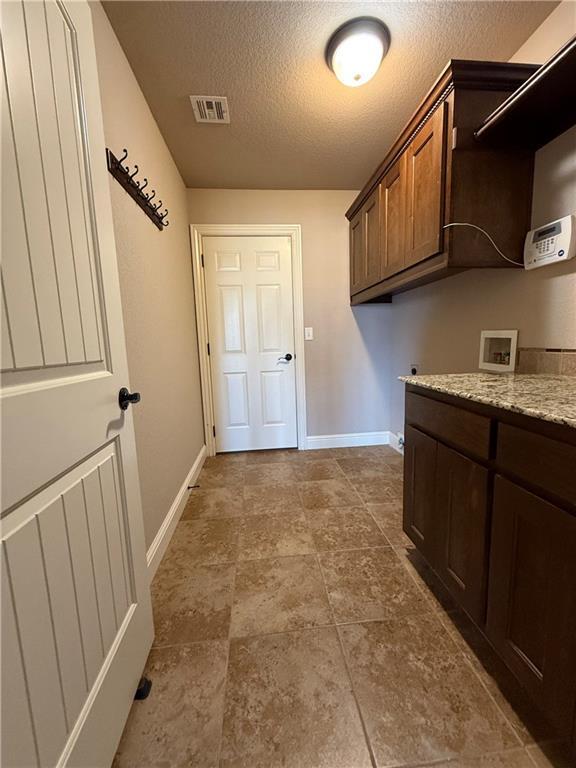 Building Photo - 3100 SW Wargate Ave