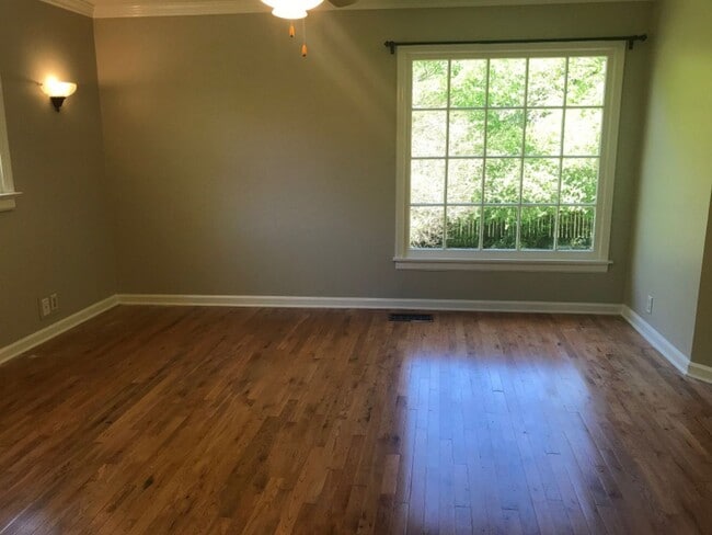Building Photo - 2 bdrm, 2 bath home in East Atlanta