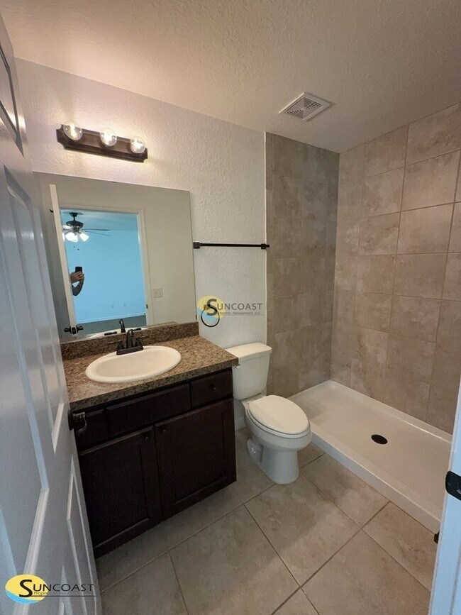 Building Photo - 76 Pine Radial