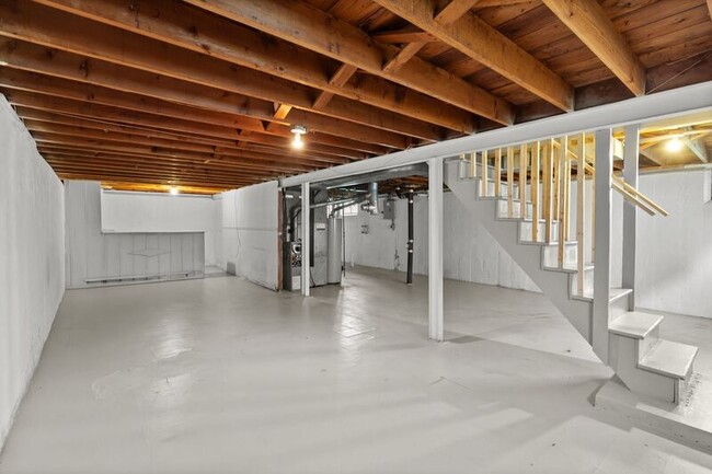 Building Photo - 10347 Ewell Dr