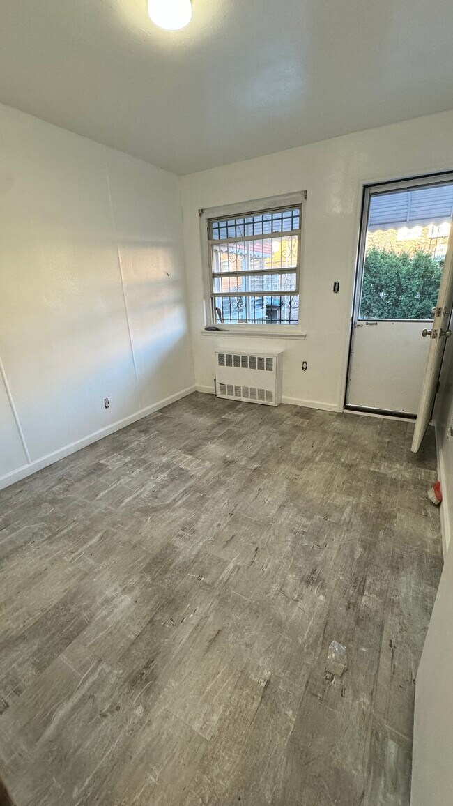 Building Photo - 3041 73rd St