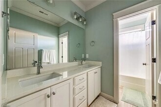 Building Photo - Executive home in popular Lewisville