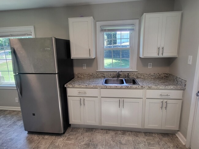 Building Photo - 968 Swift Dr