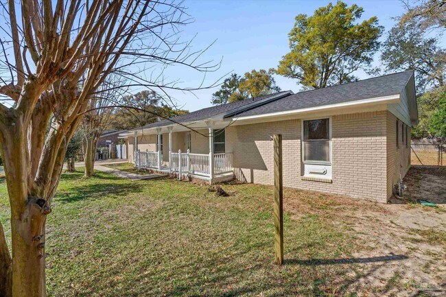 Building Photo - 8229 Ridgefield Rd