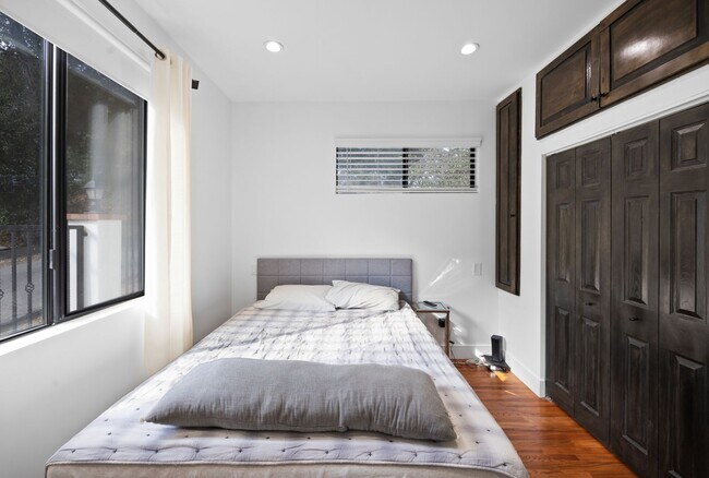 Building Photo - Stunning Mountain Views in Chino Hills for 2-bedroom