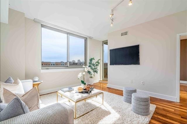 Building Photo - 800 Jackson St