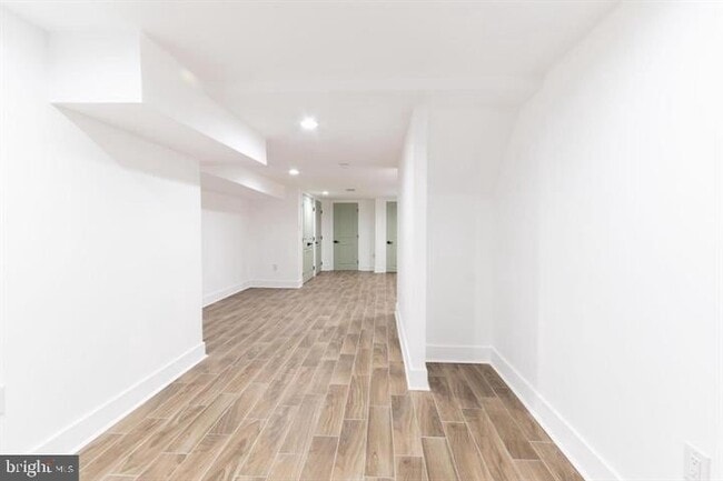 Building Photo - 2937 Nicholas St