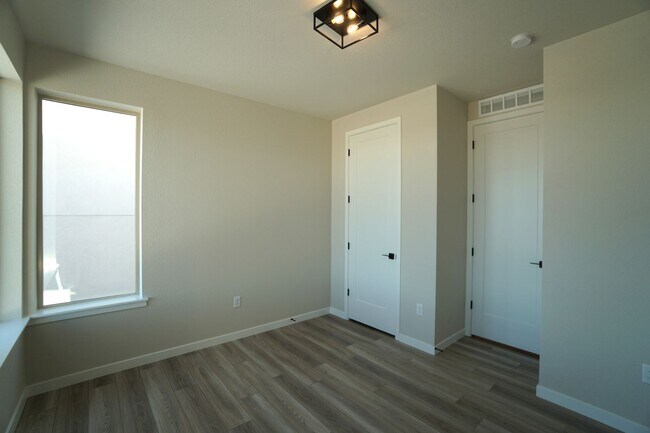 Building Photo - 3020 Virga Lp