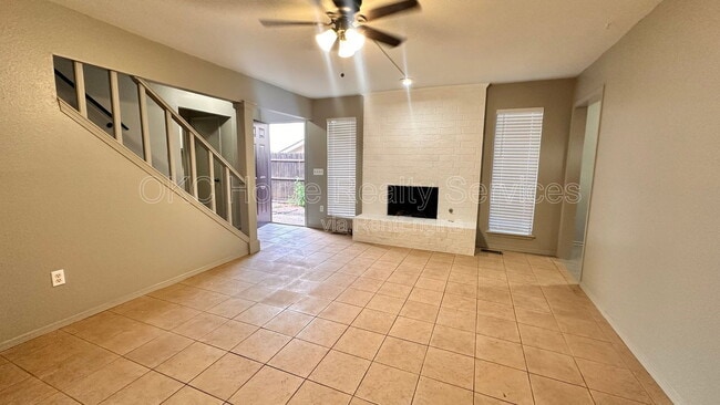 Building Photo - 6715 Lyrewood Ln