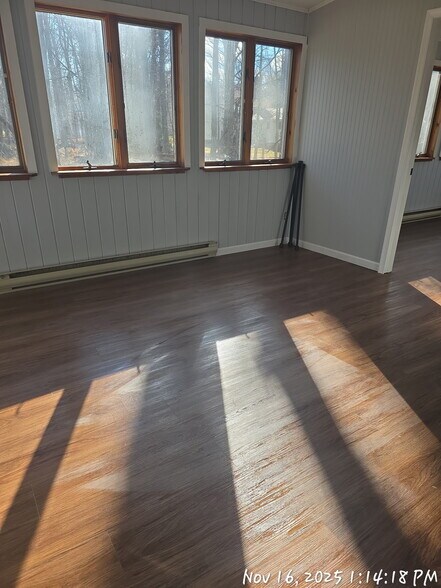 Building Photo - 1010 Eisenhower Way