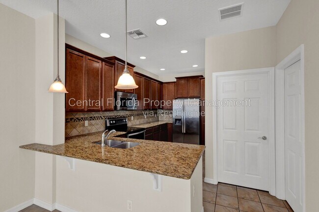 Building Photo - 8644 Elder Ln