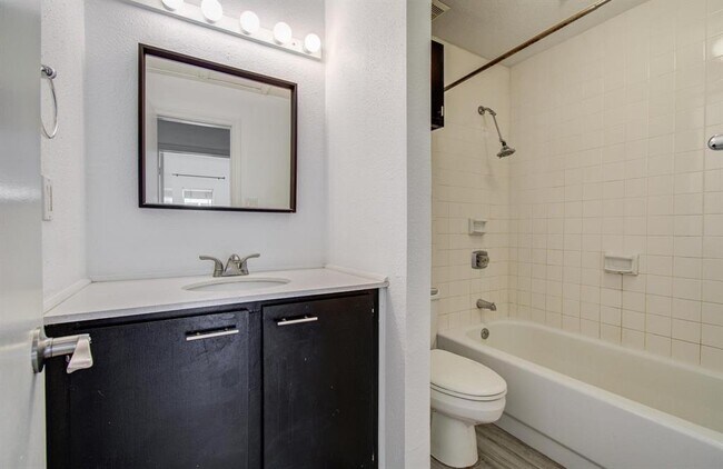 Building Photo - 716 Bering Dr