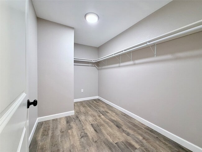 Building Photo - 710 N Rusk St