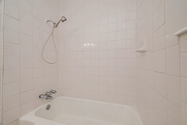 Building Photo - 5711 Braesvalley Dr