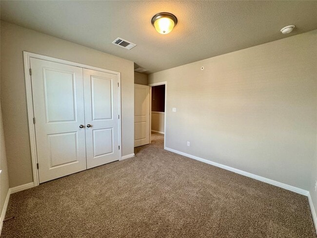 Building Photo - 1850 Settlers Glen Dr