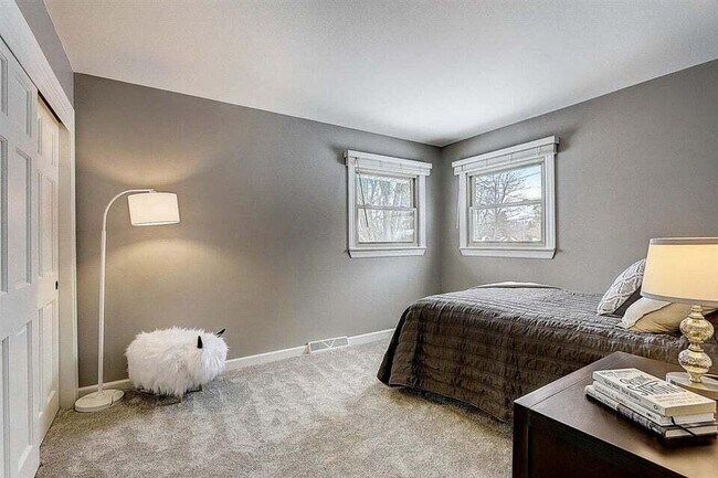 Building Photo - 21810 Locksley Ln