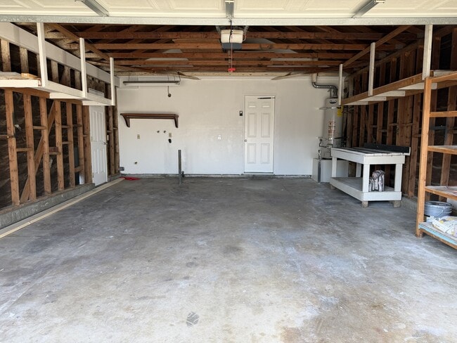 Building Photo - 1312 E Cottonwood St