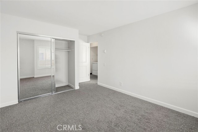 Building Photo - 3200 La Rotonda Dr