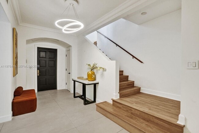 Building Photo - 5735 N Bay Rd