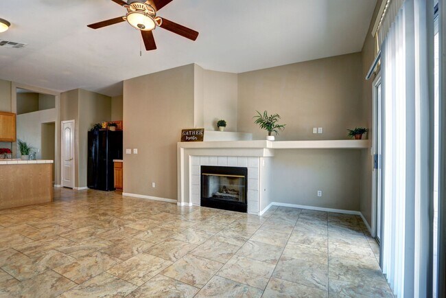 Building Photo - WONDERFUL HOME LOCATED IN DESIRABLE NORTH ...