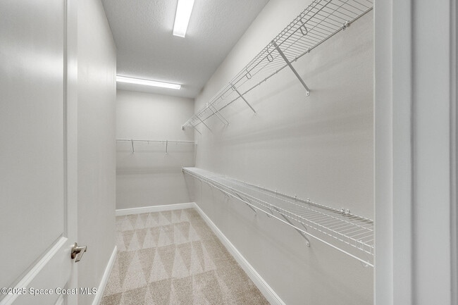 Building Photo - 3174 Addison Dr
