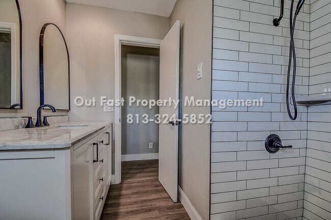 Building Photo - Home & Bonus Space Near Gulf Beaches — Ready for Move-In