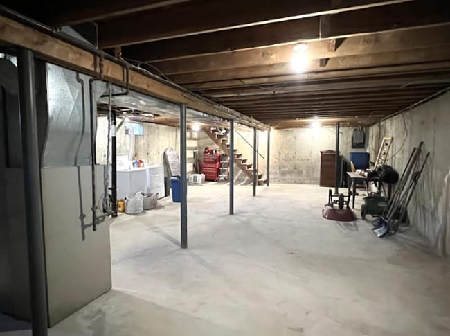Building Photo - Cozy, One Level Living Ranch