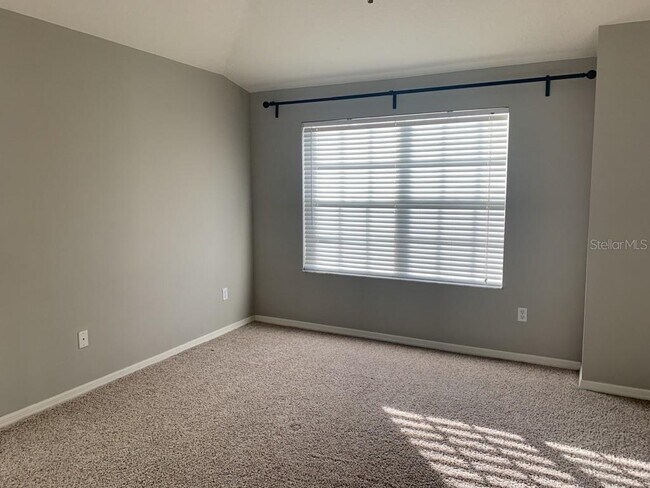 Building Photo - 10804 Spring Mountain Pl