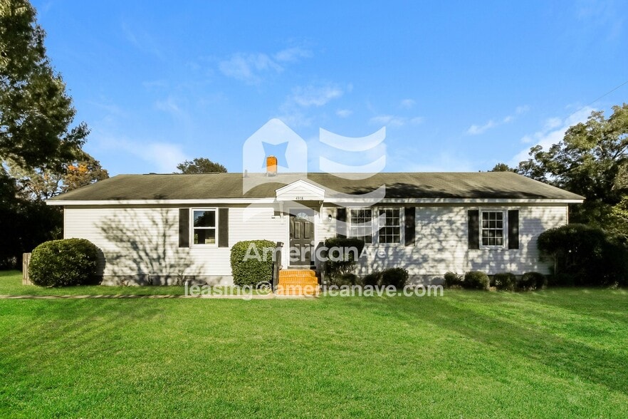 Primary Photo - 4378 Saxon Dr