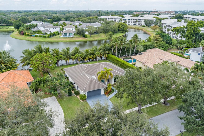 Building Photo - 3317 Embassy Dr