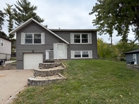 Building Photo - Valley