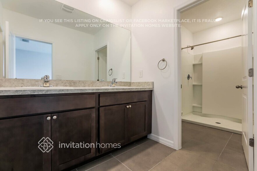 Building Photo - 8632 Milestone Dr