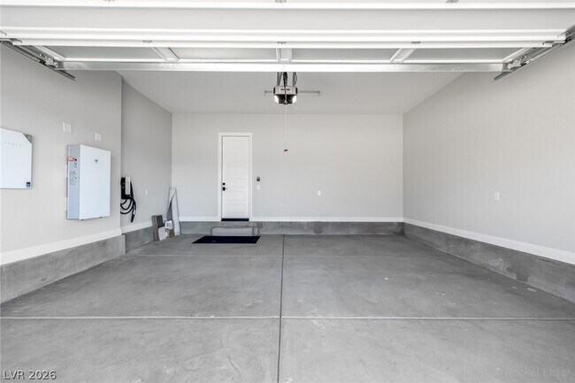 Building Photo - 980 Natural Harmony St