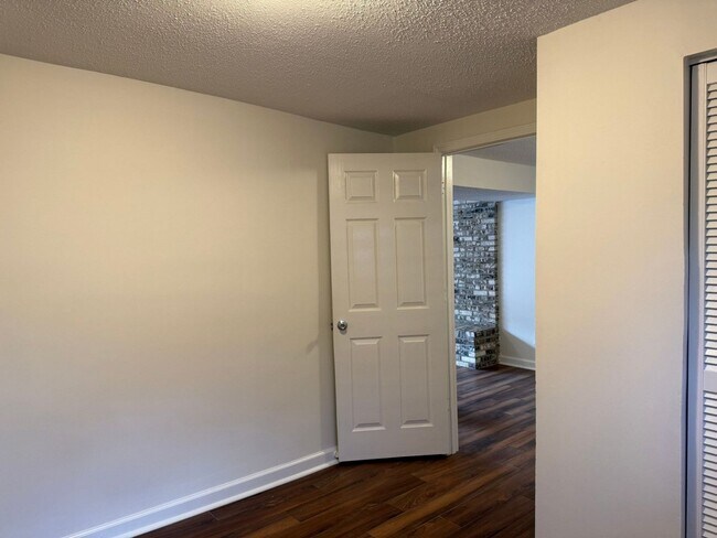 Building Photo - ** Beautiful 4 bedroom House in Farragut Area **