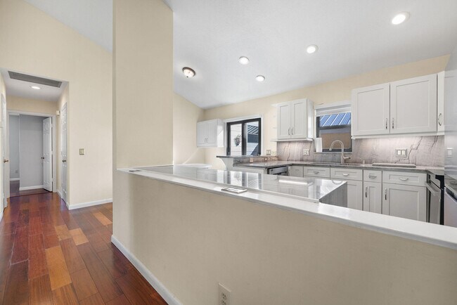 Building Photo - 7210 SE Quincy Terrace