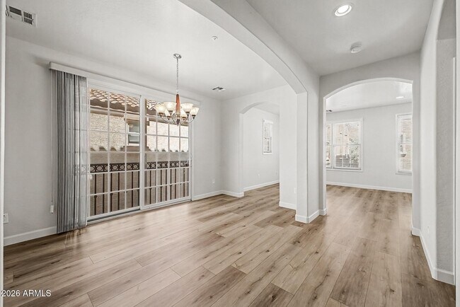 Building Photo - 2780 S Alpine Dr