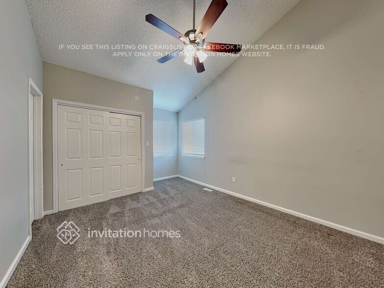 Building Photo - 2885 Mirage Dr