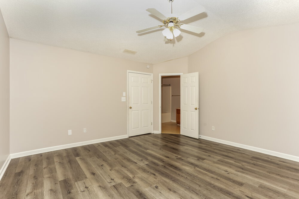 Building Photo - 340 Parkway Rd