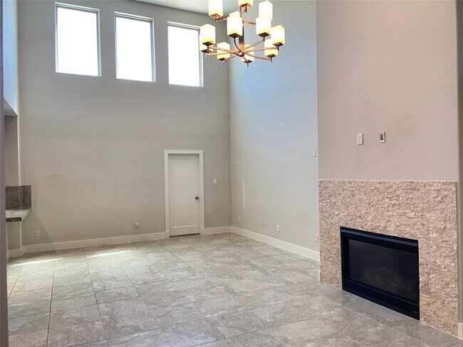 Building Photo - 13409 Preston Cliff Ct