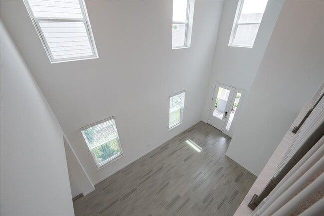 Building Photo - 1029 Ladyfish Trl