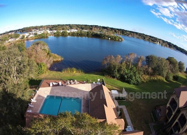 Building Photo - 390 Lake Placid Ct