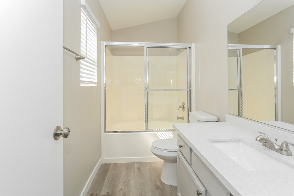 Building Photo - 2801 Lava Rock Ave