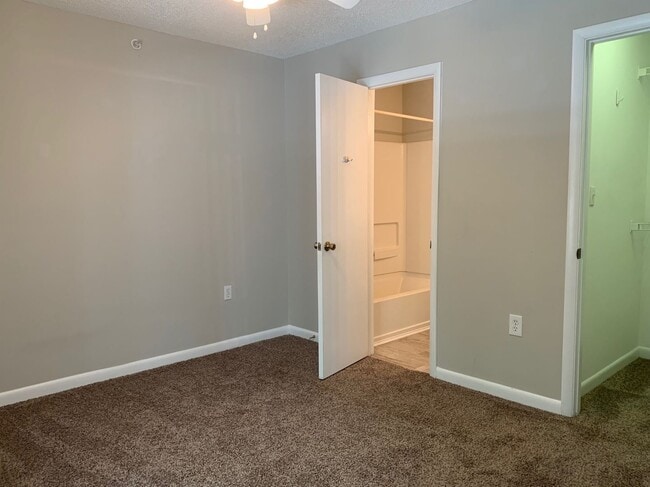 Building Photo - UTILITIES INCLUDED! 4 Bedroom | 4 Bath Con...