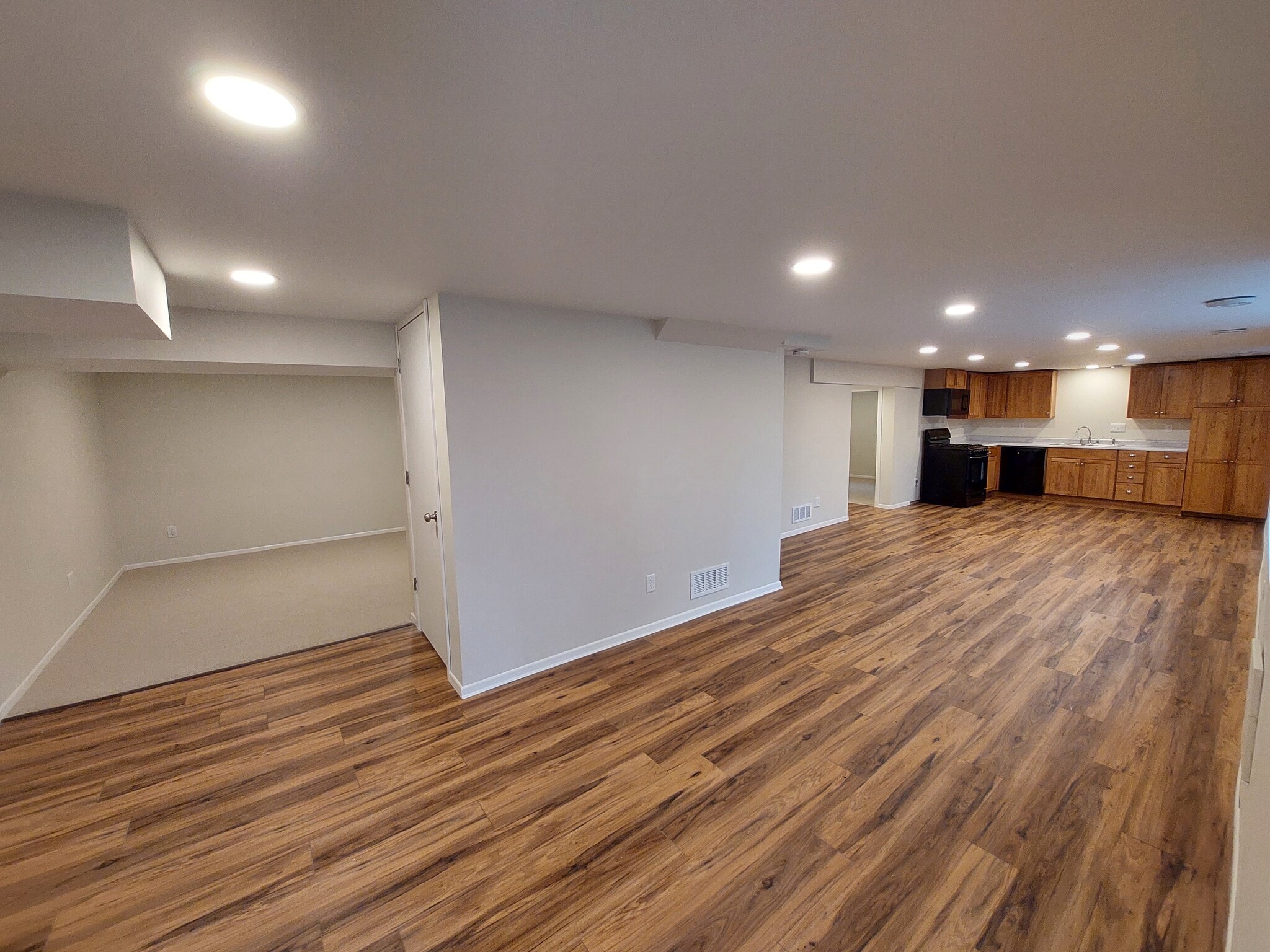 Building Photo - 4725 Winnetka Ave N