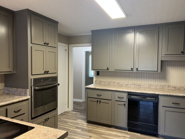 Building Photo - Seeing is Believing!!!