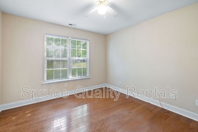 Building Photo - 8 Cilantro Ct
