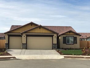 Building Photo - 1627 Marsh Ct